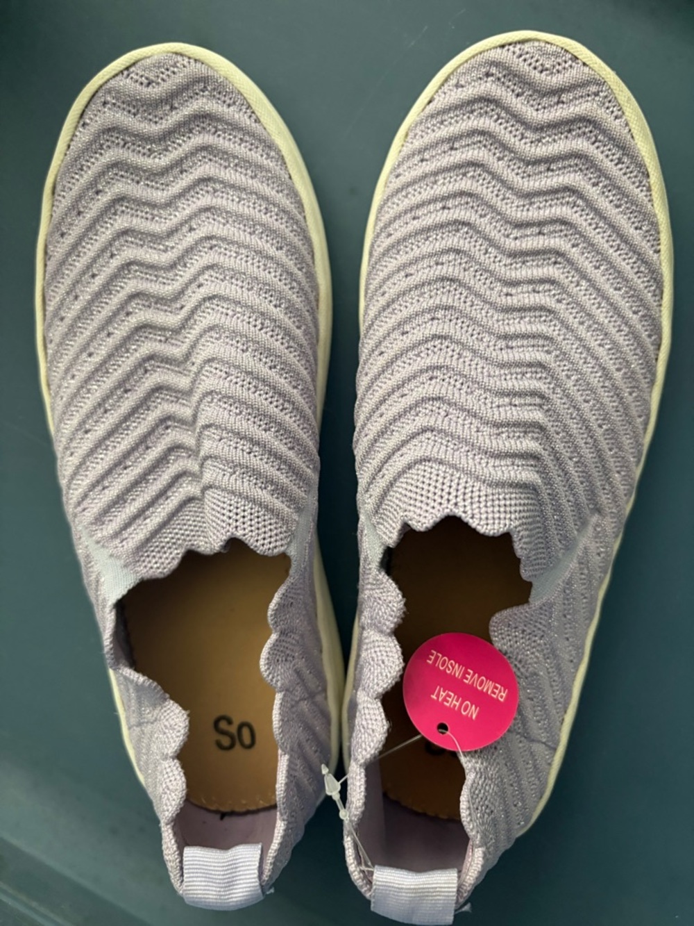 Girls size 6 Slip-On Knit Sneakers - Lavender new with tag machine washable